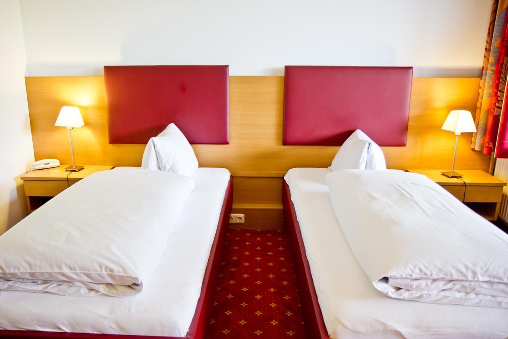Gasthof-Hotel Bramosen Weyregg Habitación foto